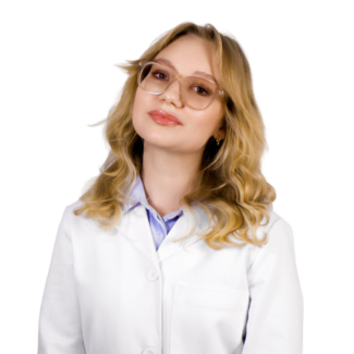 Анна Комолова